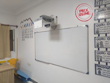 Tableau blanc magnétique pour enseignants au Maroc