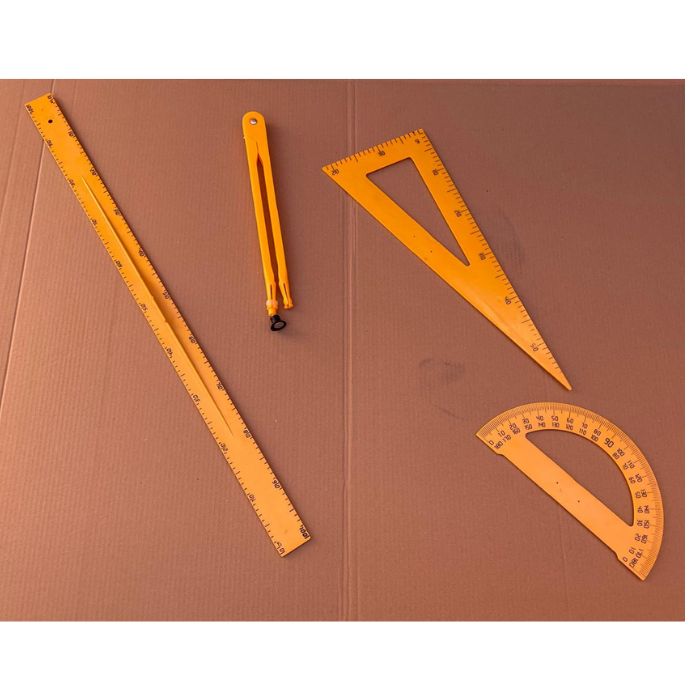 Fournitures magnetiques multifonctions pour tableaux scolaires